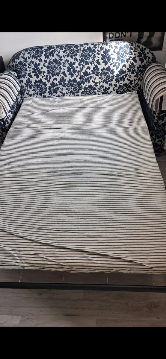 Sofa bed - Image 3