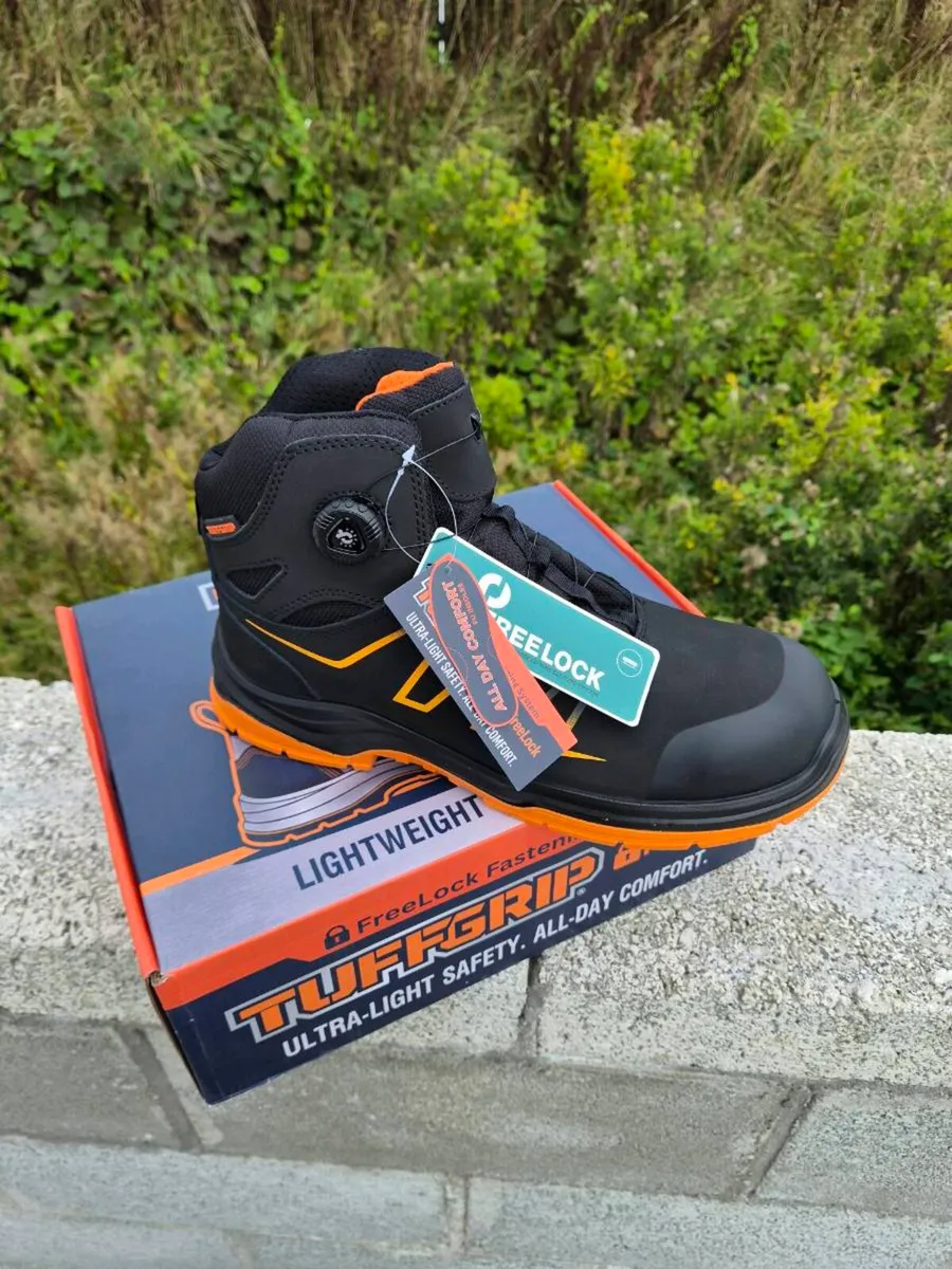ULTRA-LIHHT safety boots all day comfort - Image 1