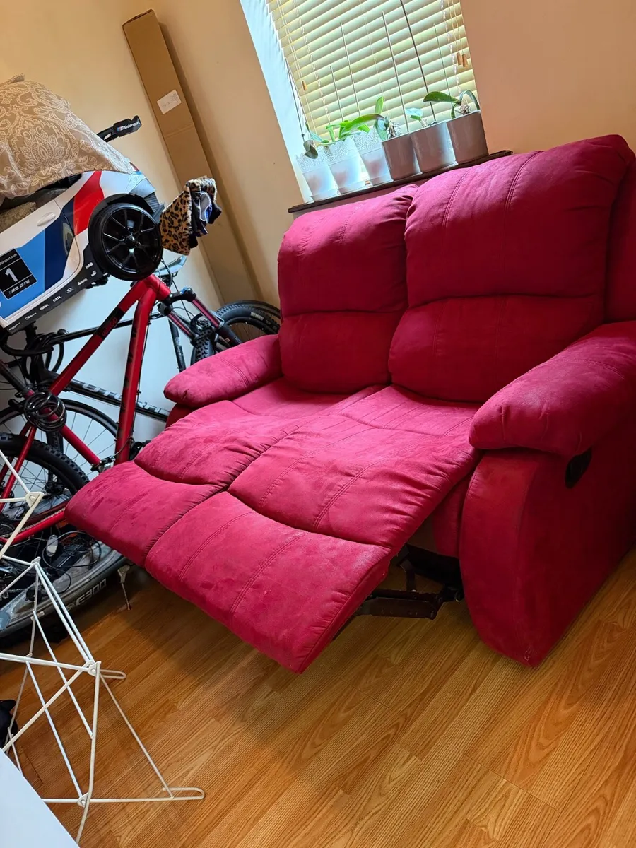 Couch - Image 2