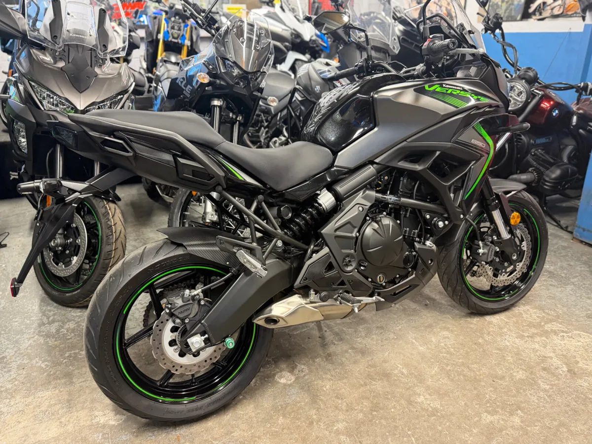 2025 Kawasaki Versys 650 - Image 3