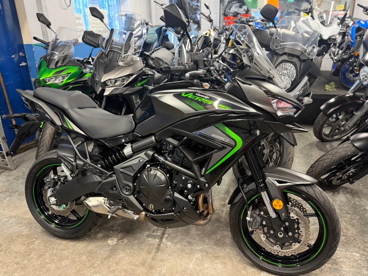 2025 Kawasaki Versys 650 - Image 2