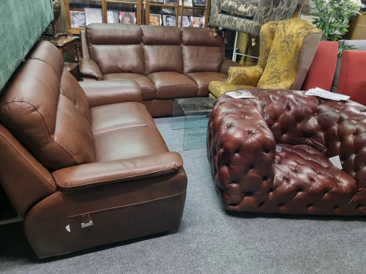 3&2 leather suite