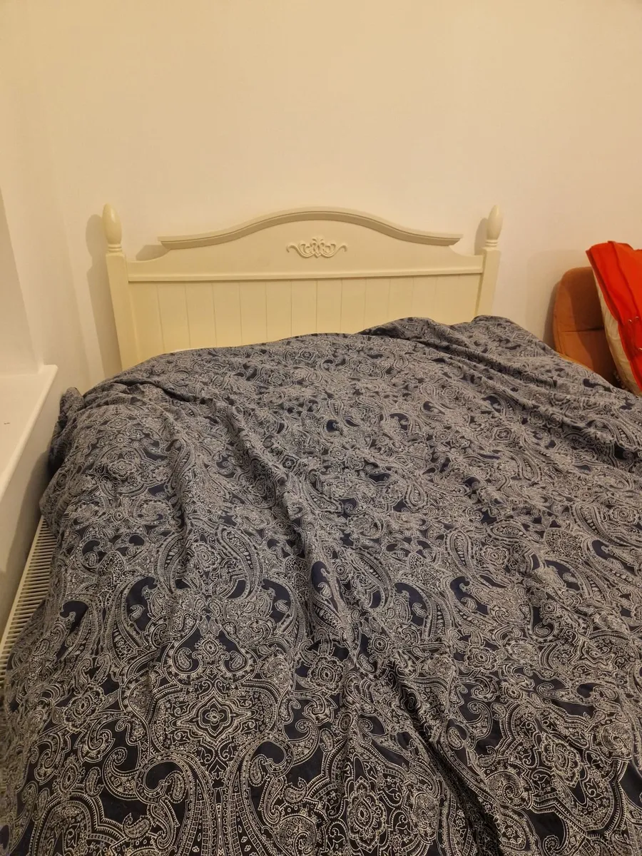 Bed - Image 3