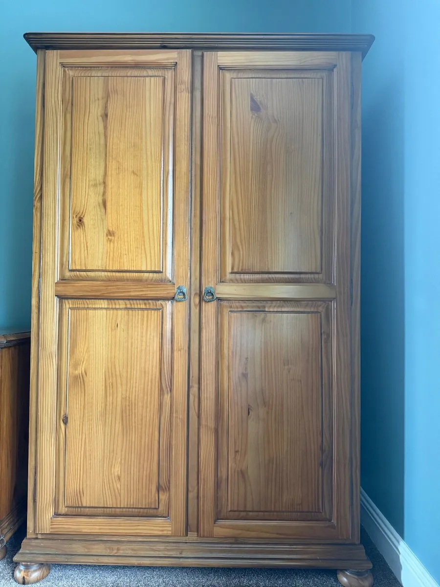 Bedroom Suite Furniture - Image 3