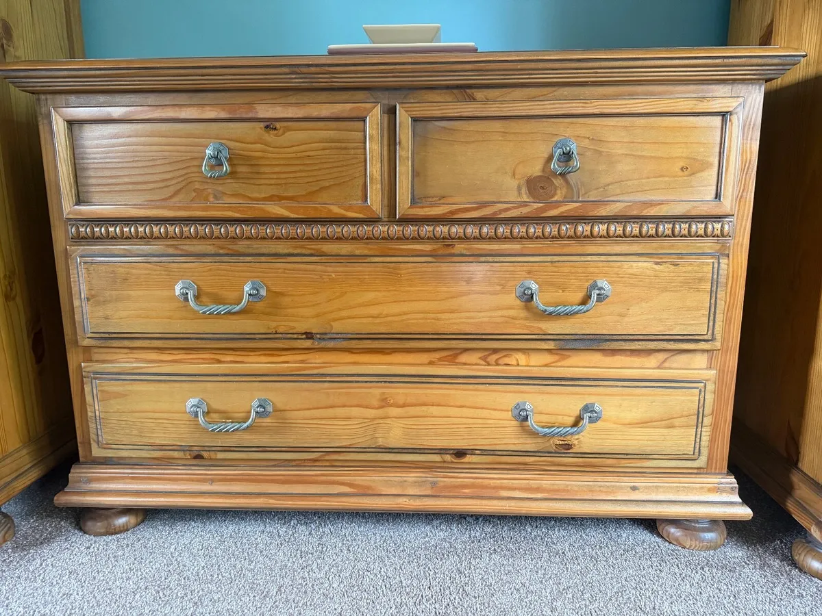 Bedroom Suite Furniture - Image 4