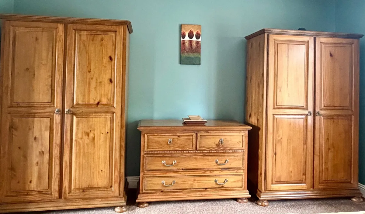 Bedroom Suite Furniture - Image 1