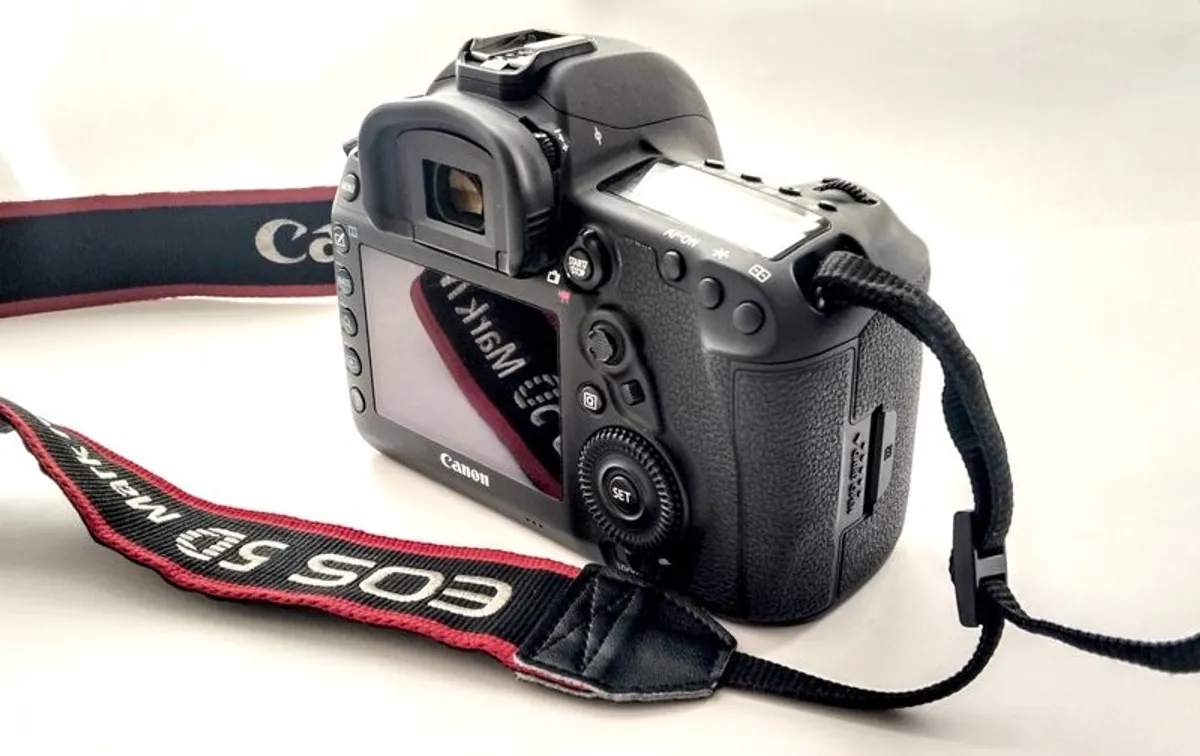 Canon Eos 5d Mark Iv - Image 1