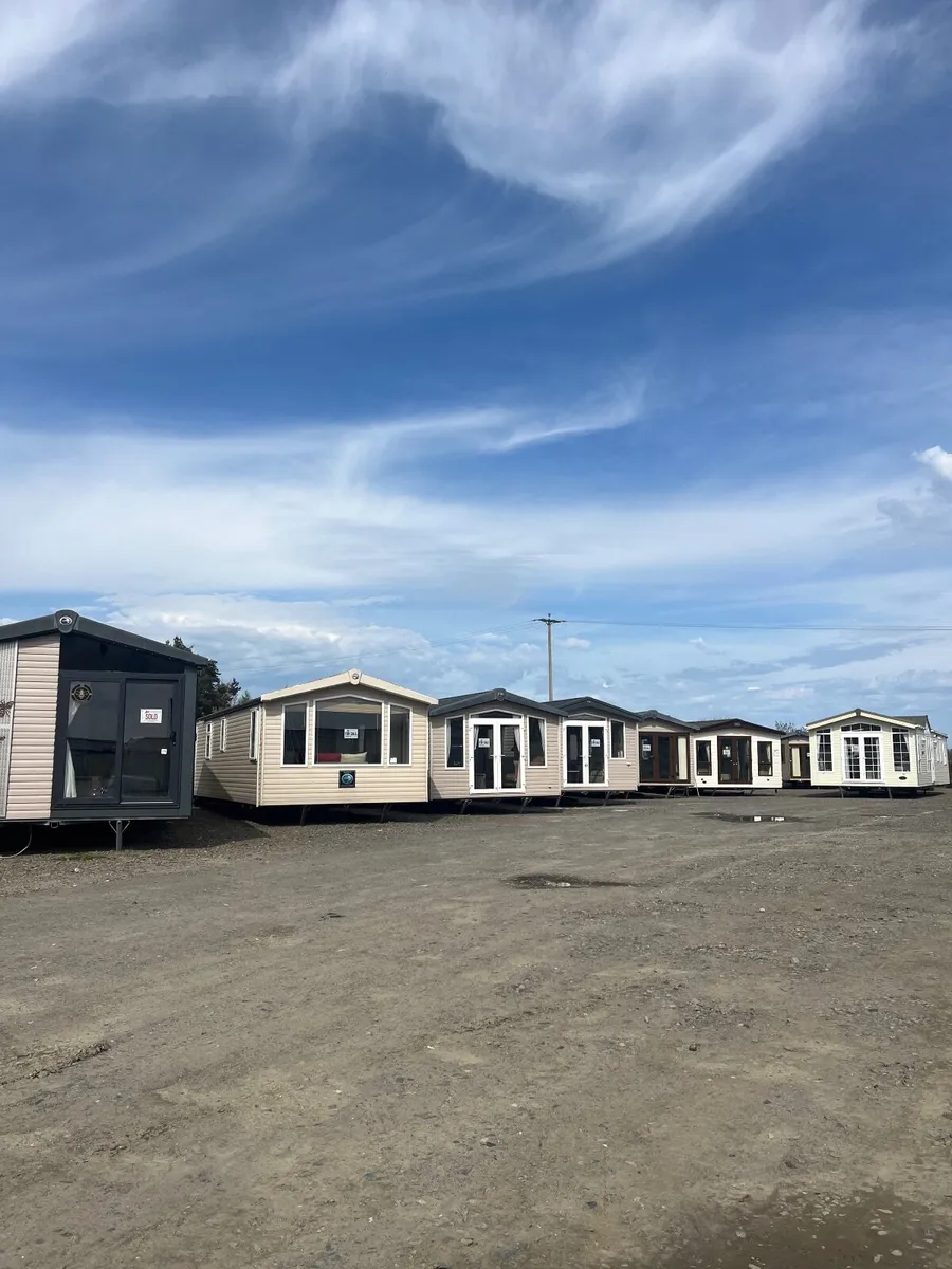 Mobile homes for sale off site - Image 1