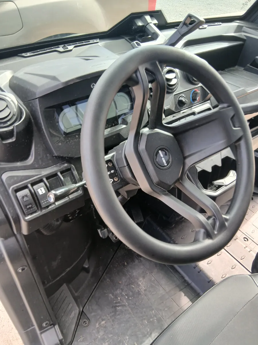 252 Canam HD7 XU - Image 4