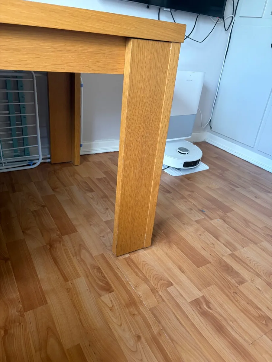Dining table - Image 2