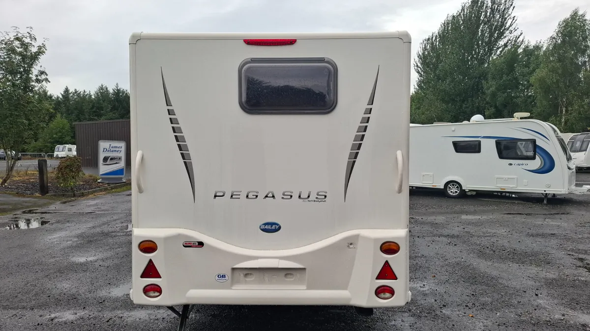 Bailey Pegasus Verona Fixed Bed - Image 4