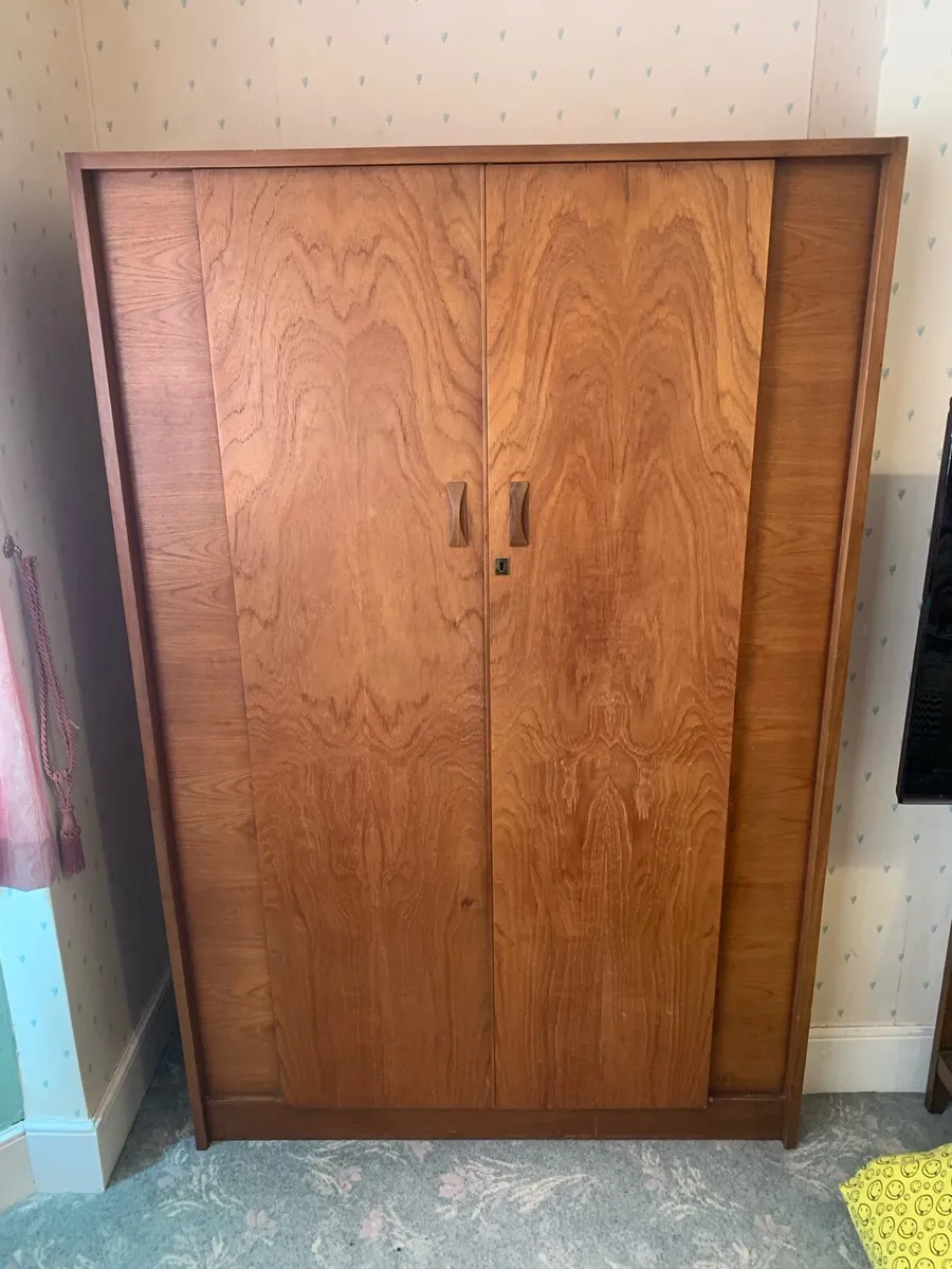 Vintage Wooden Wardbrode - Image 1