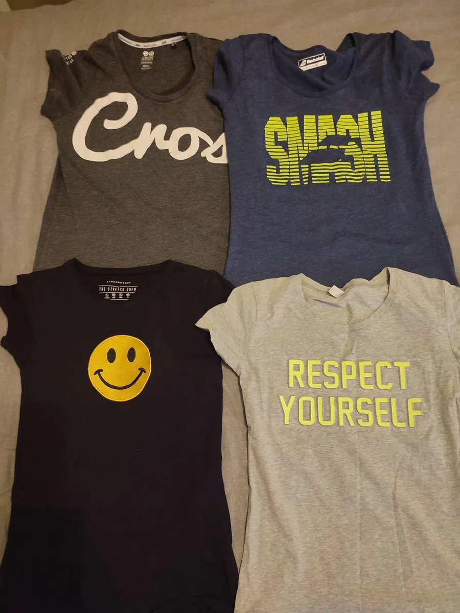 4 x T-shirts