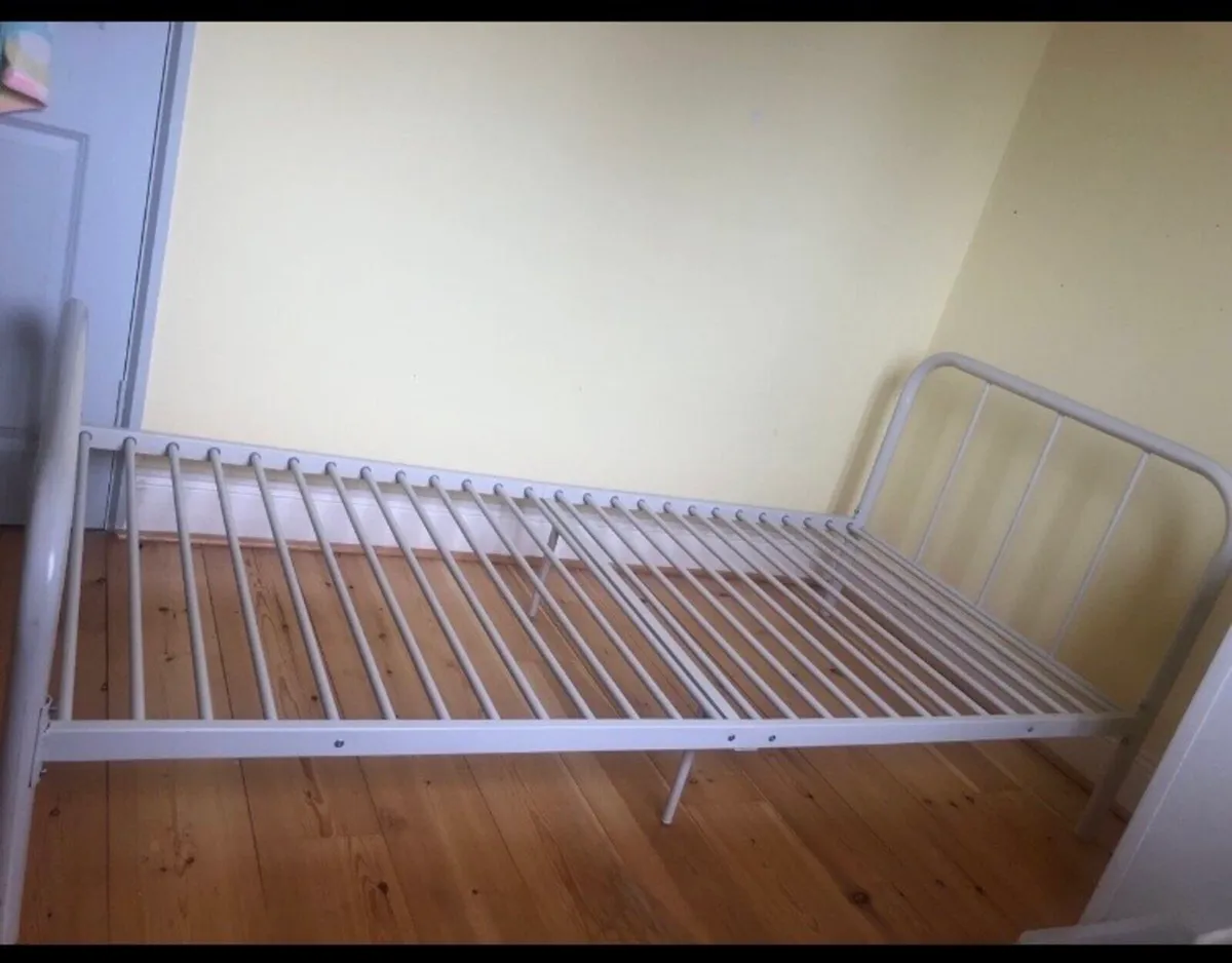 Single bed frame steel - Image 1