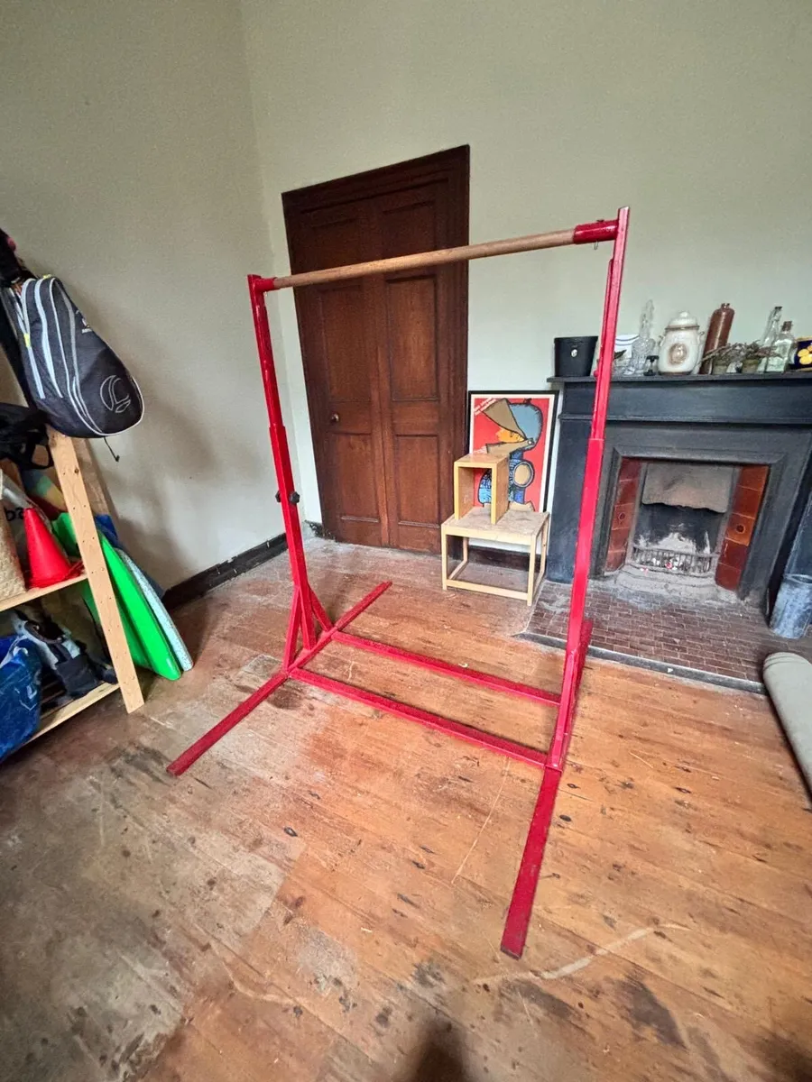 Gymnastics bar - Image 3