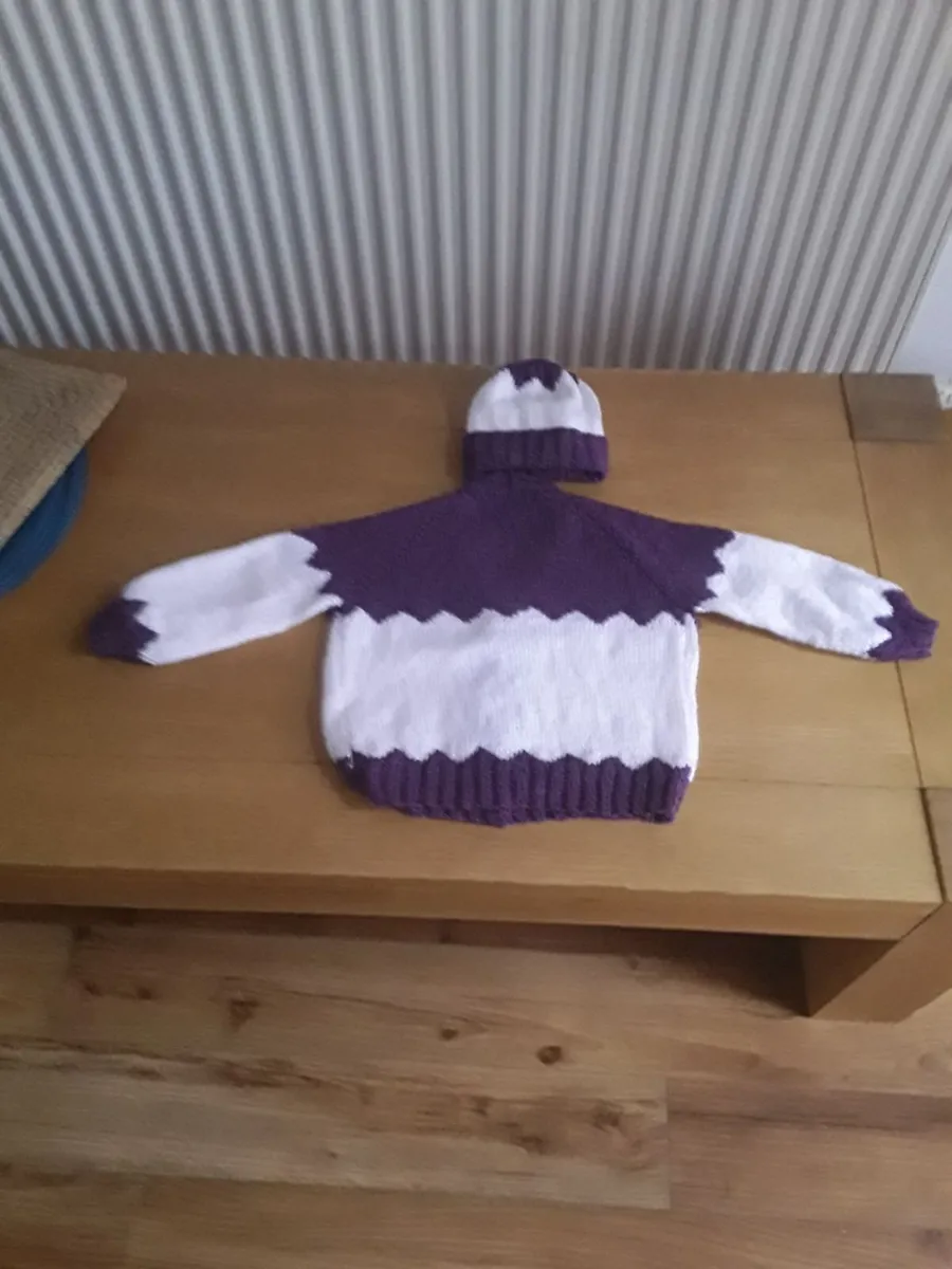 Brand new hand child's cardigan - Image 2
