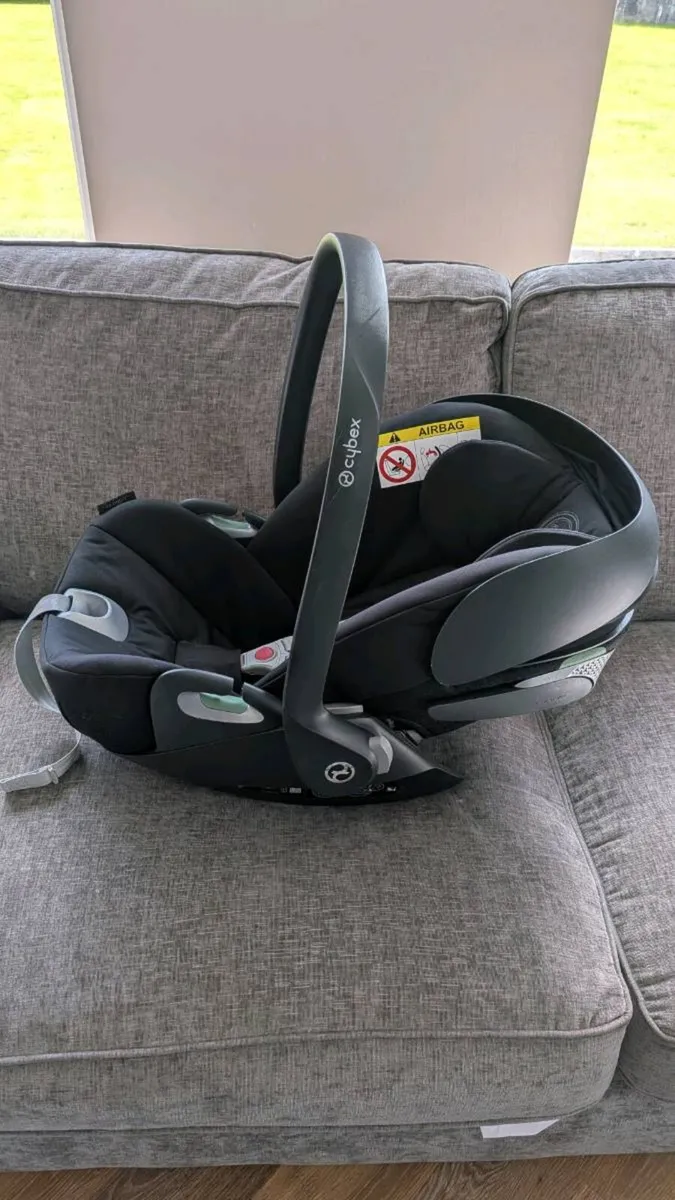 Cybex cloud T car seat - Image 3