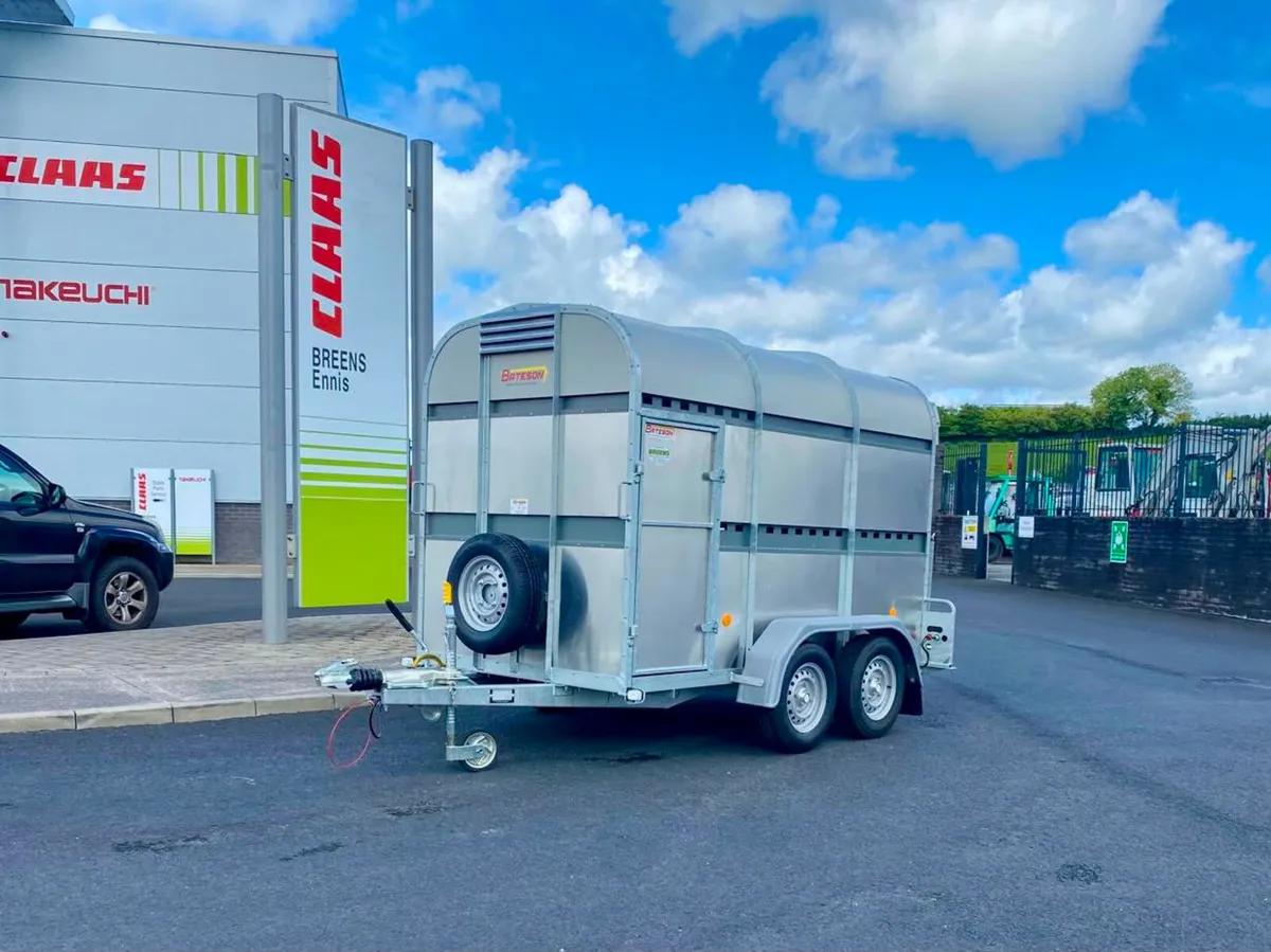 40LT 9' x 5' Livestock Trailer - Image 1