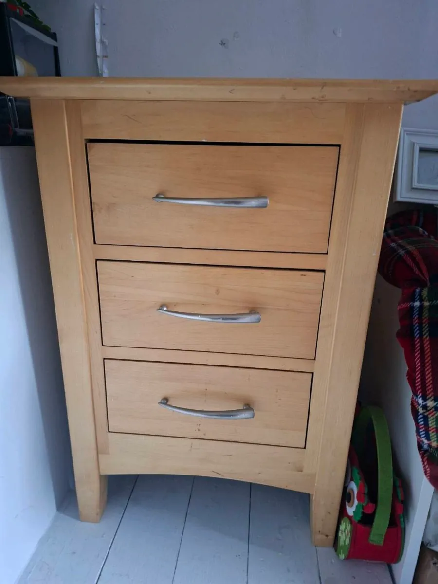 Bedroom Set - Image 2