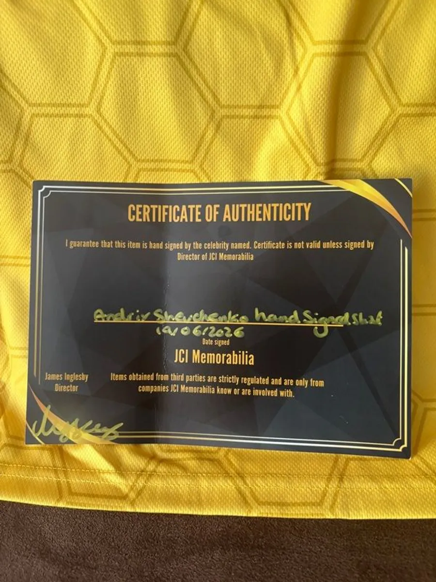 Shevchenko signed Ukraine shirt - Image 3