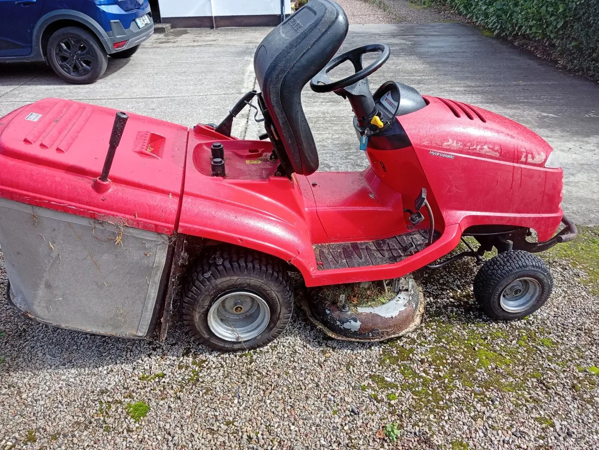 Honda ride on mower - Image 3