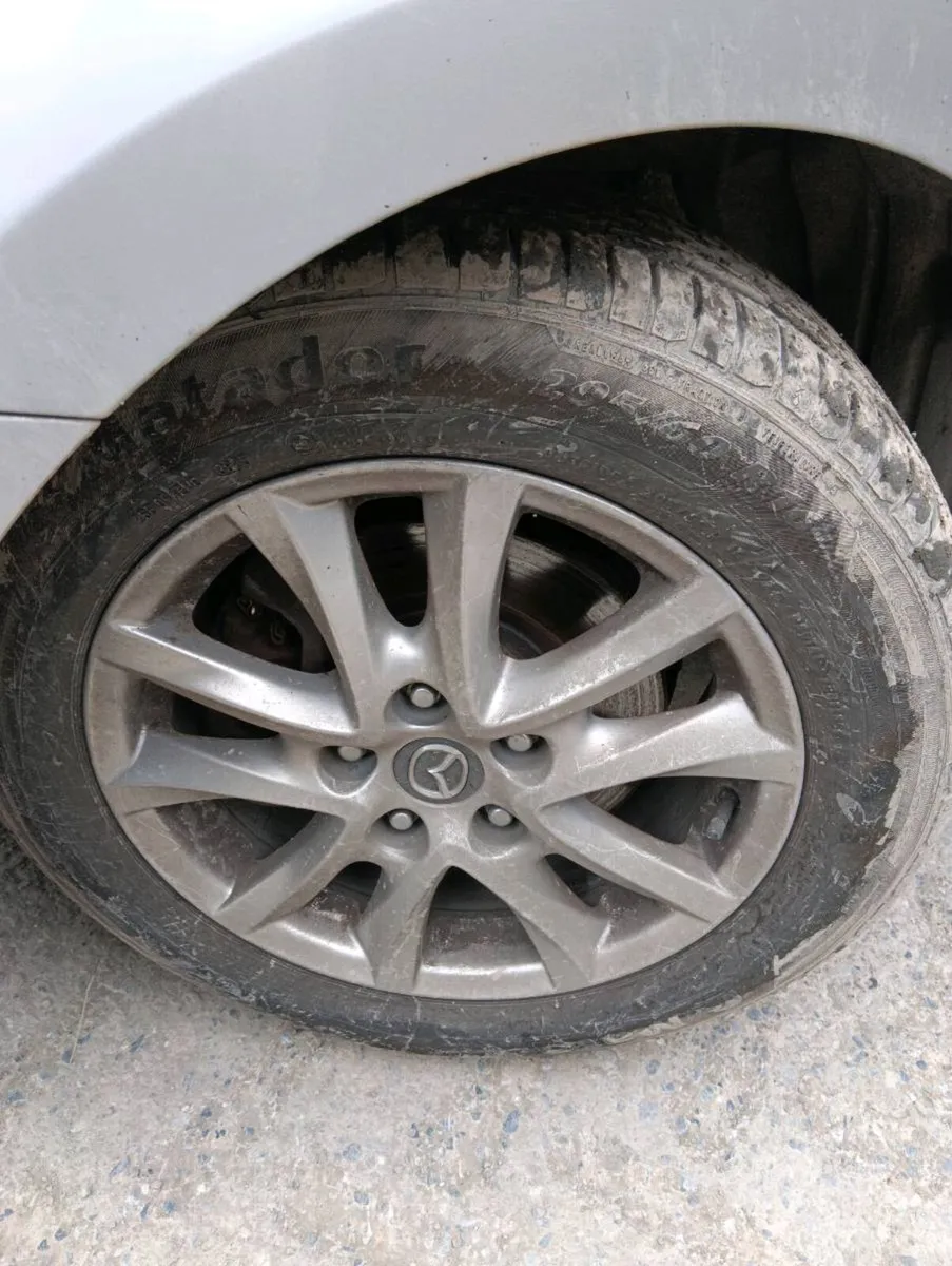 Breaking Mazda 3 2019 1.5 - Image 4