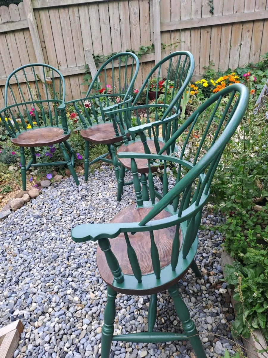 Sack back windsor chairs - Image 1