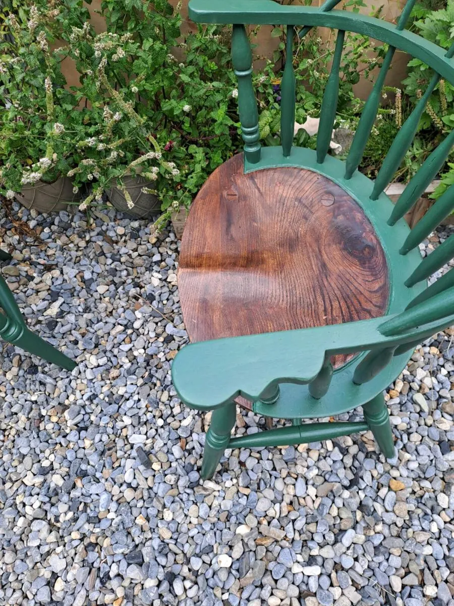 Sack back windsor chairs - Image 3