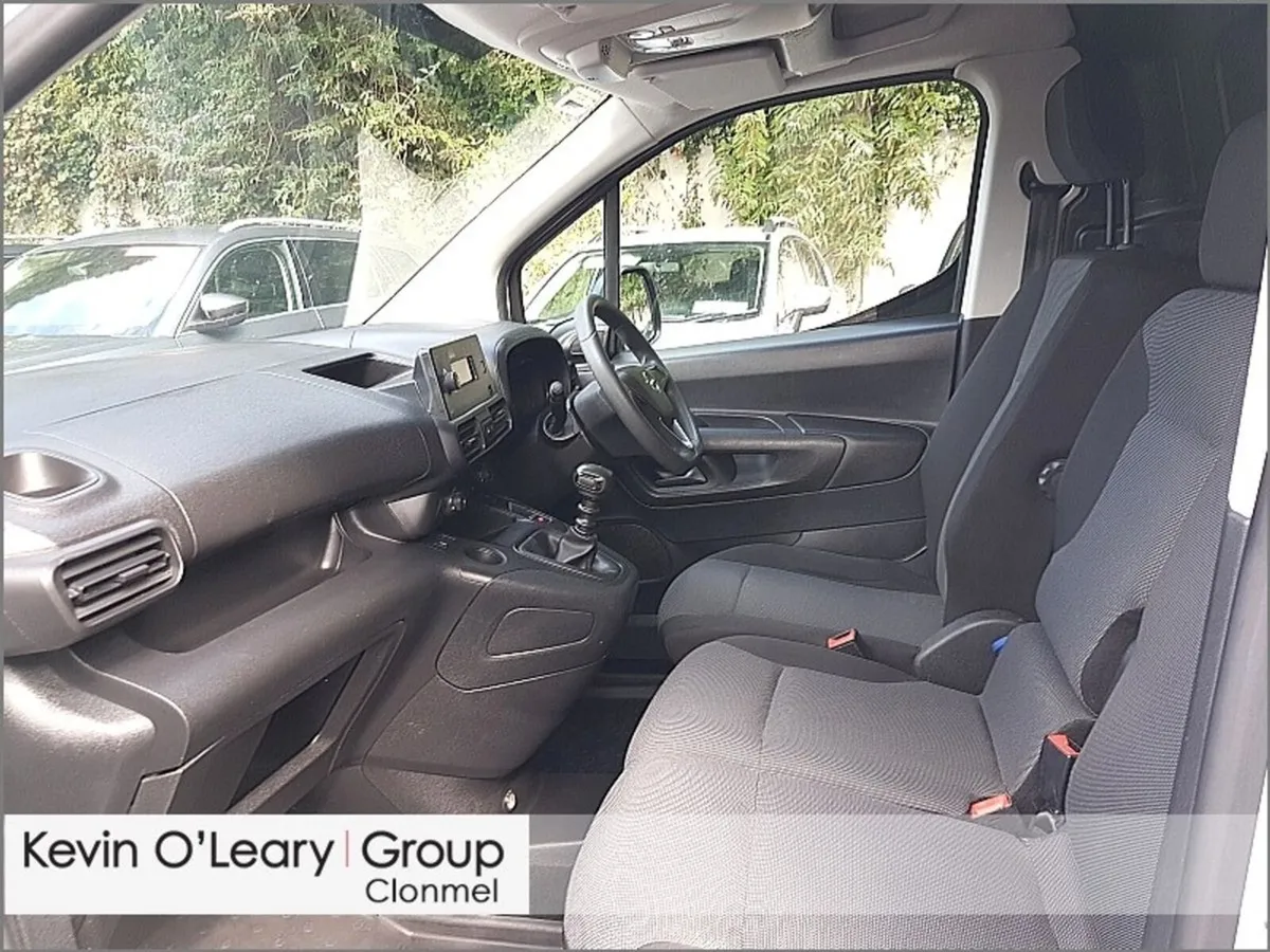 Opel Combo COMBO L1H1-1.5 100BHP -DSL-6SP-M - Image 4