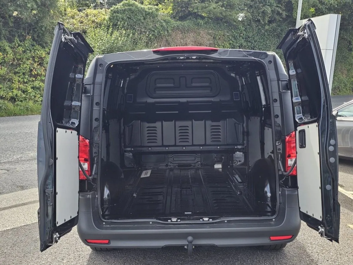 Mercedes-Benz Vito 2.0 - Image 4