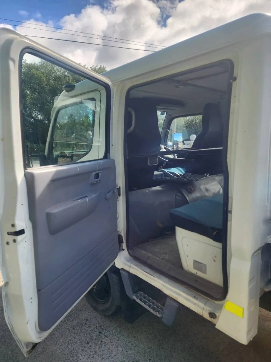 Mitsubishi fuso 3 half tone - Image 4