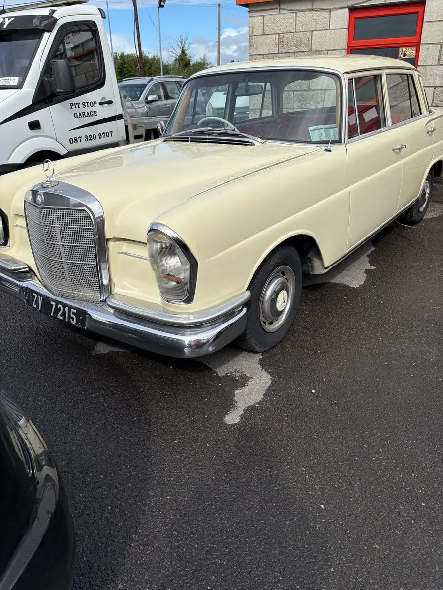 Mercedes Benz W 111 / 1966 - Image 3