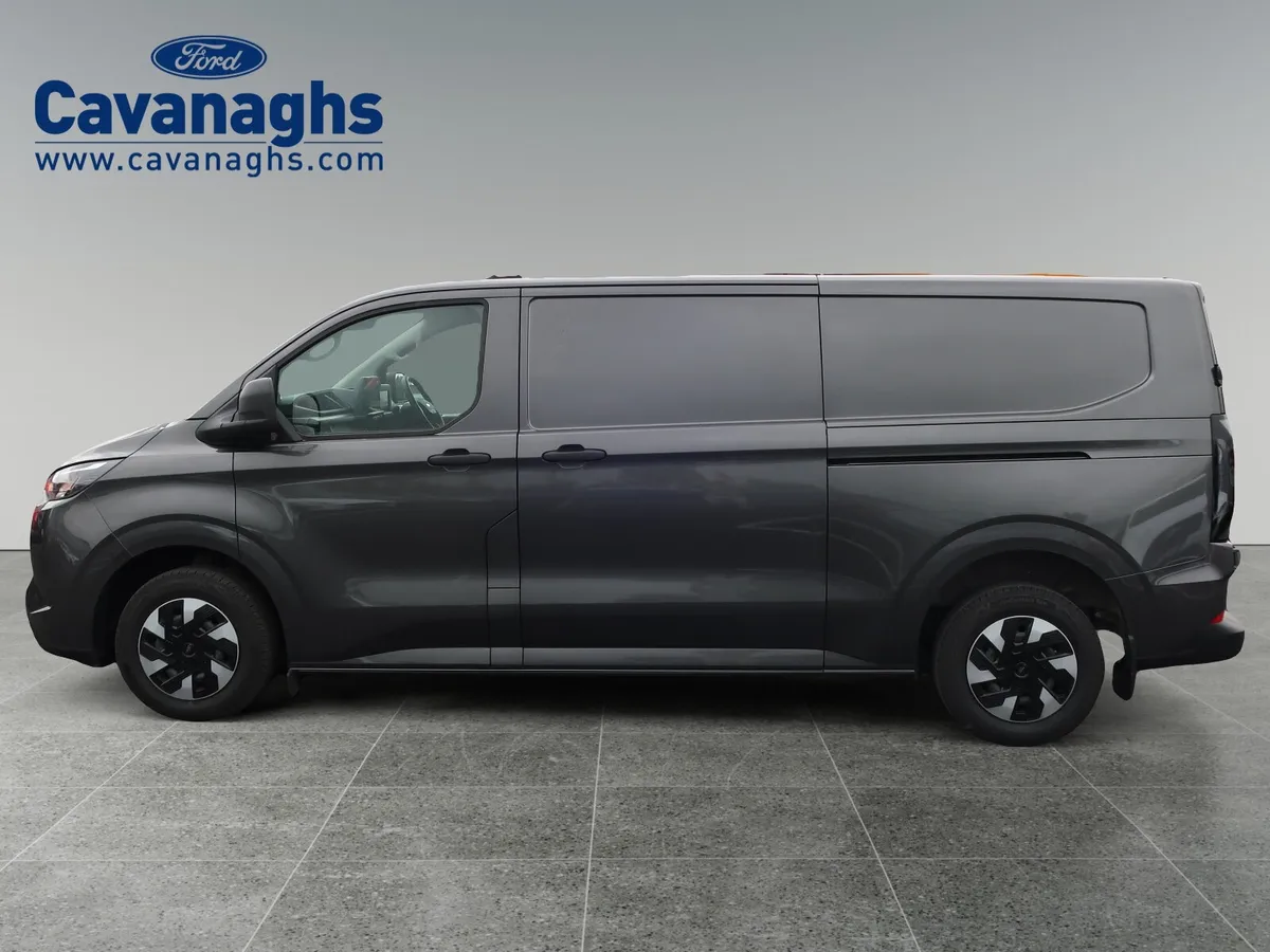 2026 Ford Transit Custom Trend LWB 320 AUTO PHEV - Image 2