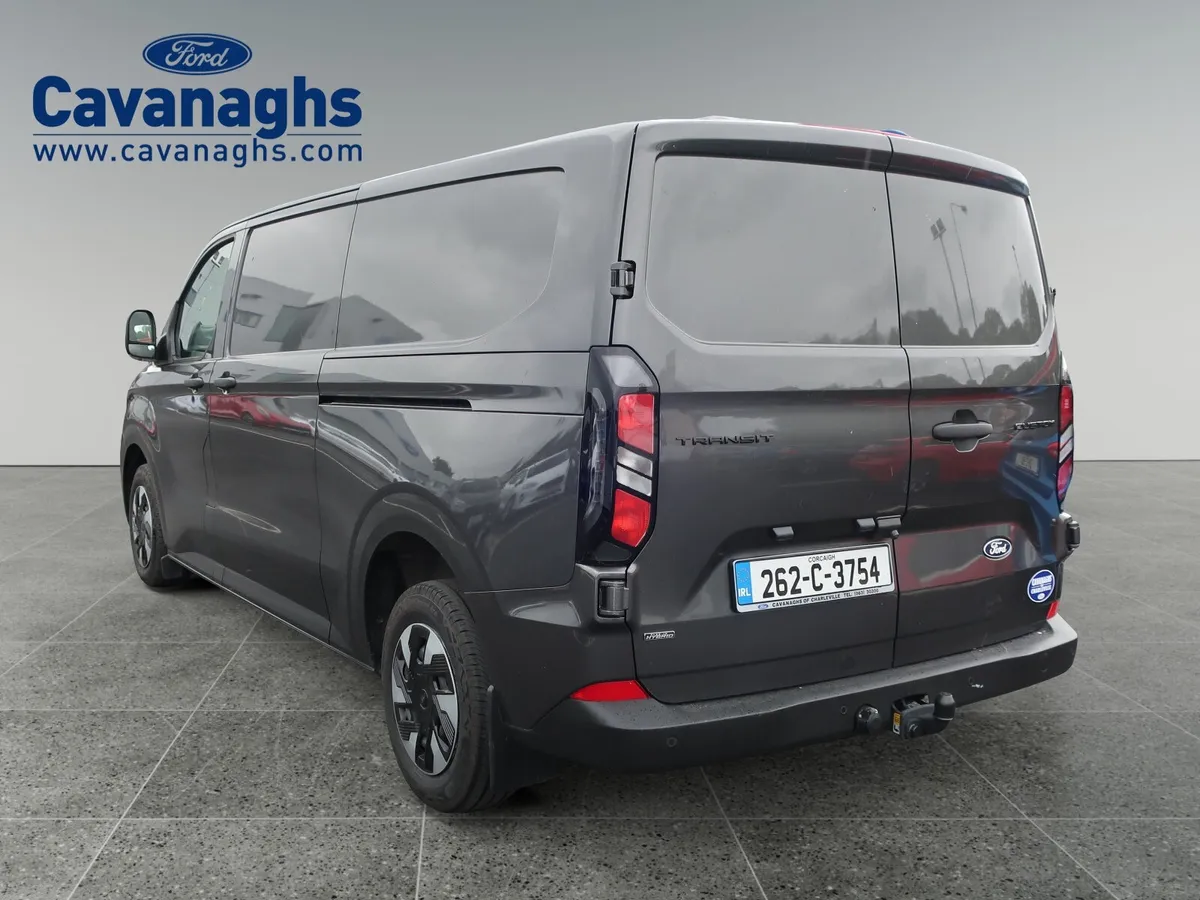 2026 Ford Transit Custom Trend LWB 320 AUTO PHEV - Image 3