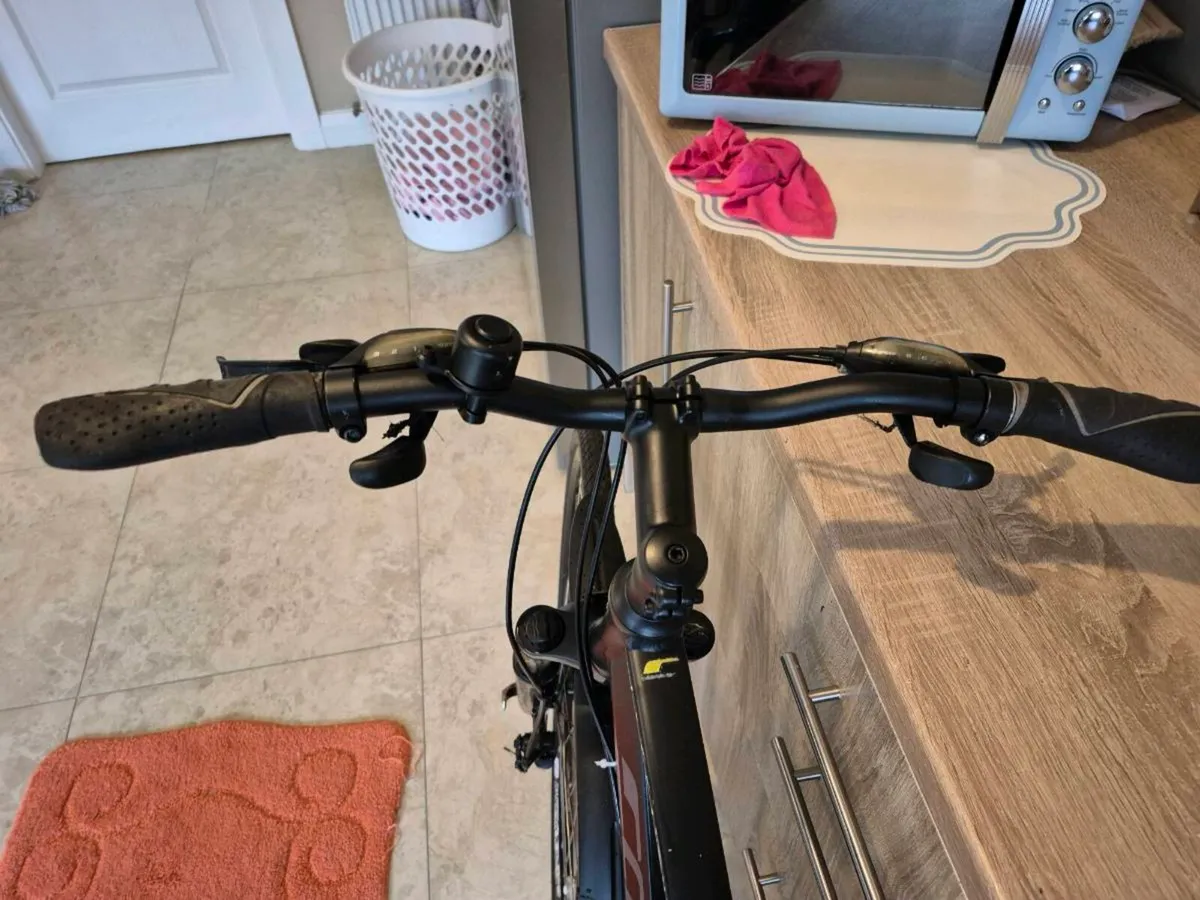 ADULTS CARRERA CROSSFIRE 2 BIKE BRAKES AND GEARS - Image 3