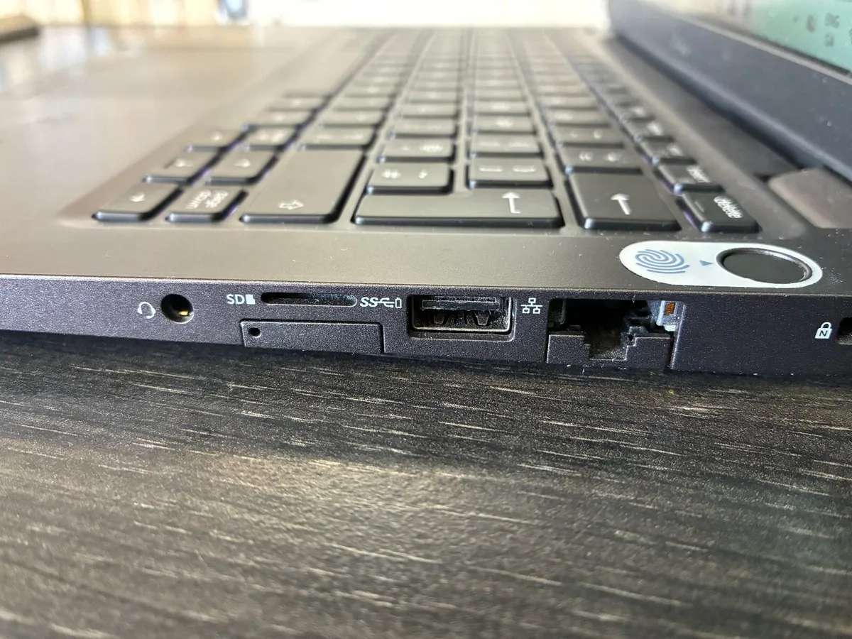 Dell Latitude 5300 – i5 / 16GB RAM / 256GB SSD - Image 3