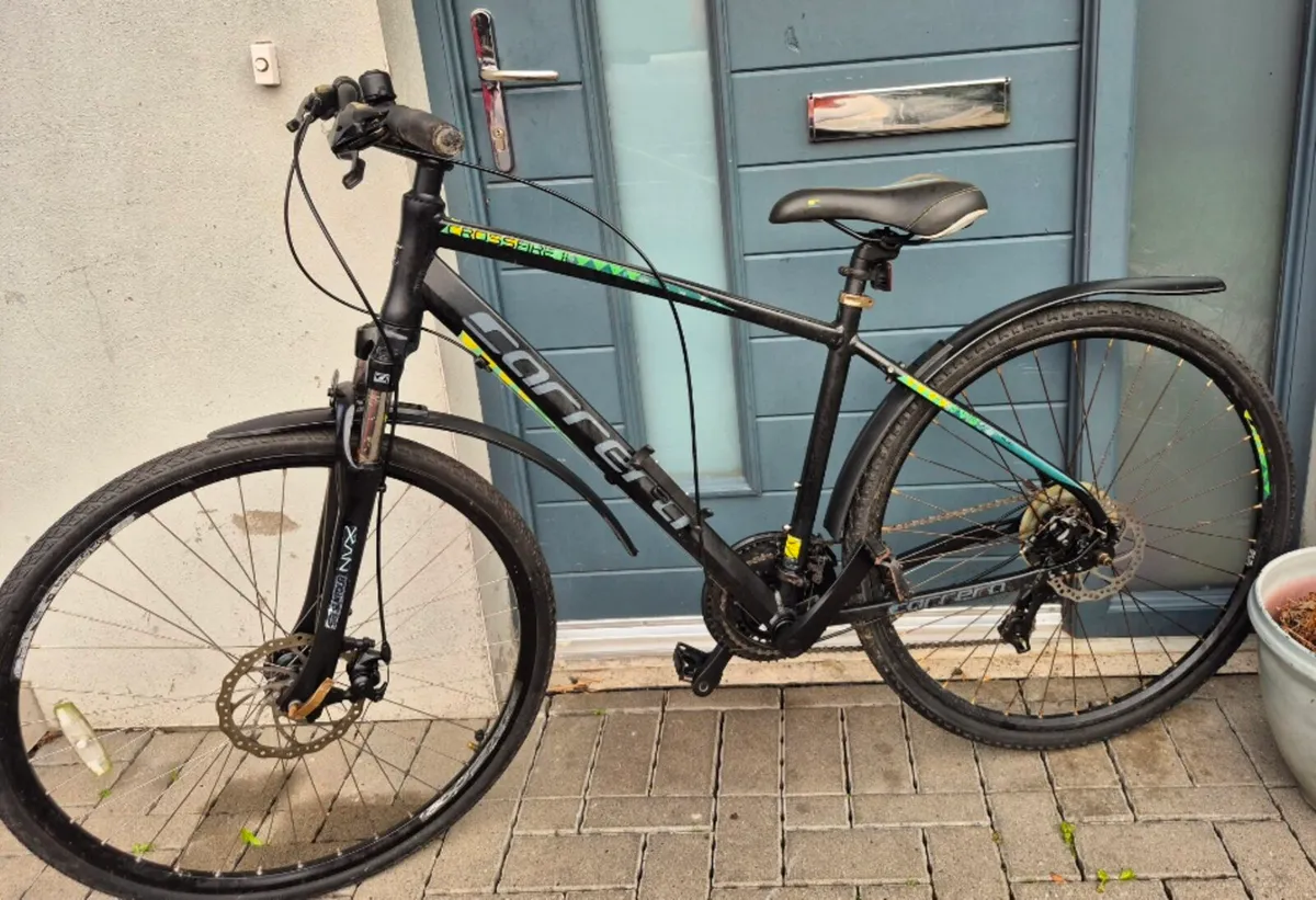 ADULTS GIANT BIKE BRAKES AND GEARS ARE WORKING PER - Image 2