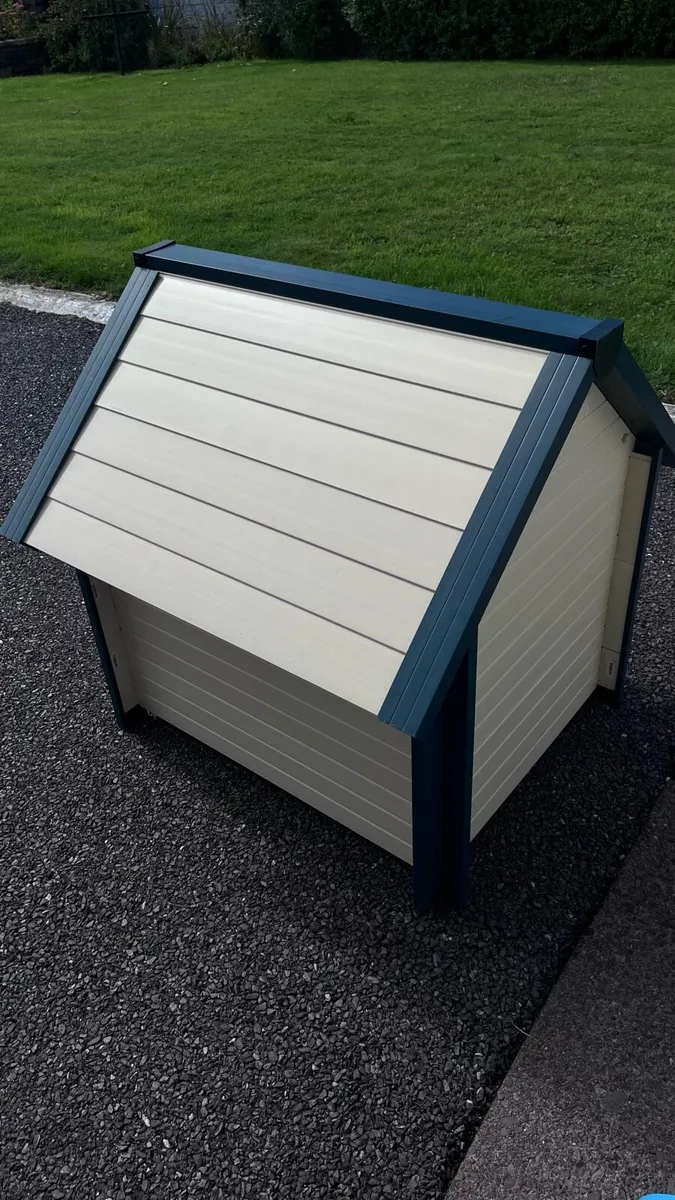 Dog house - Image 2
