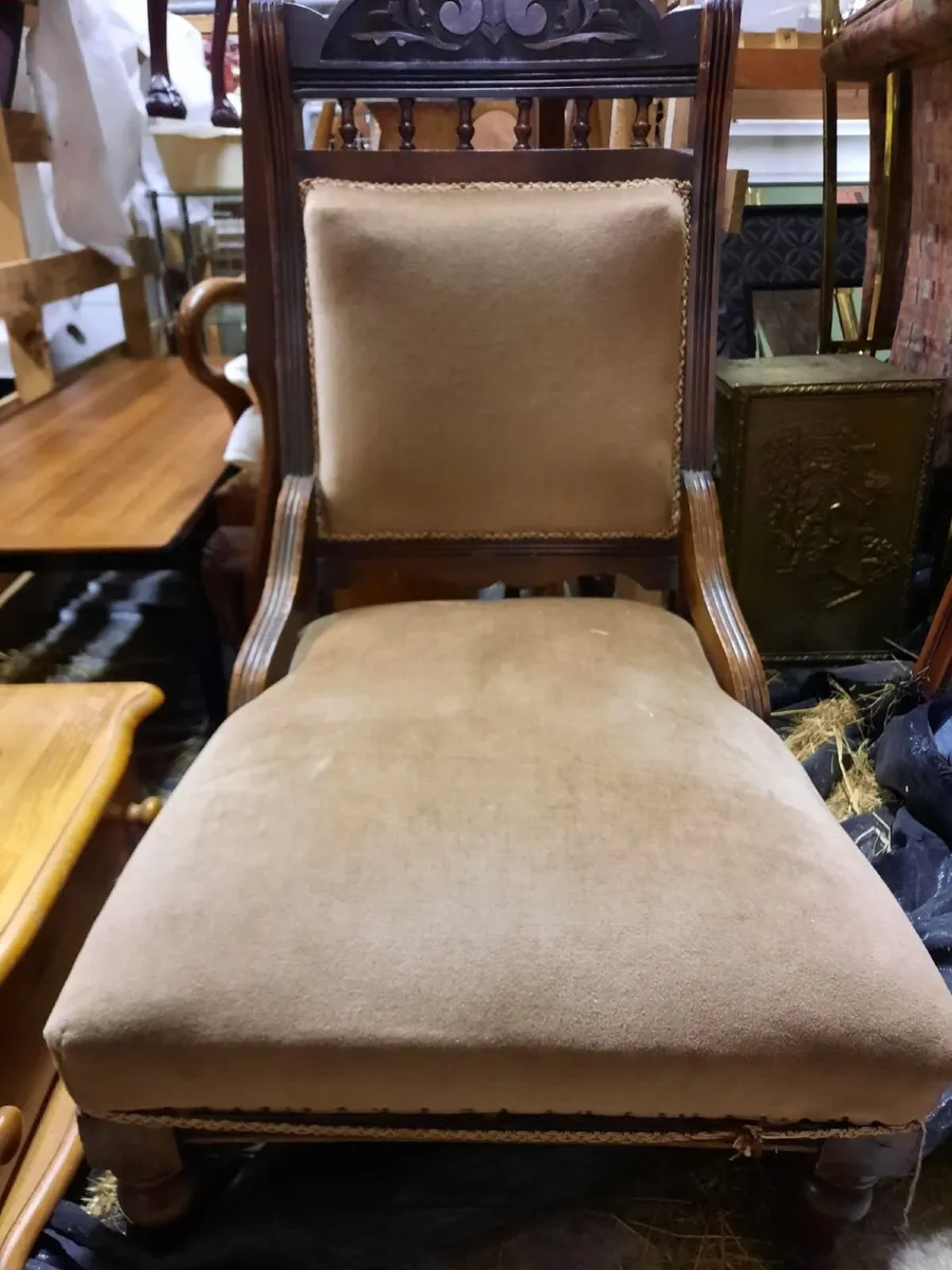 Antique armchair - Image 1