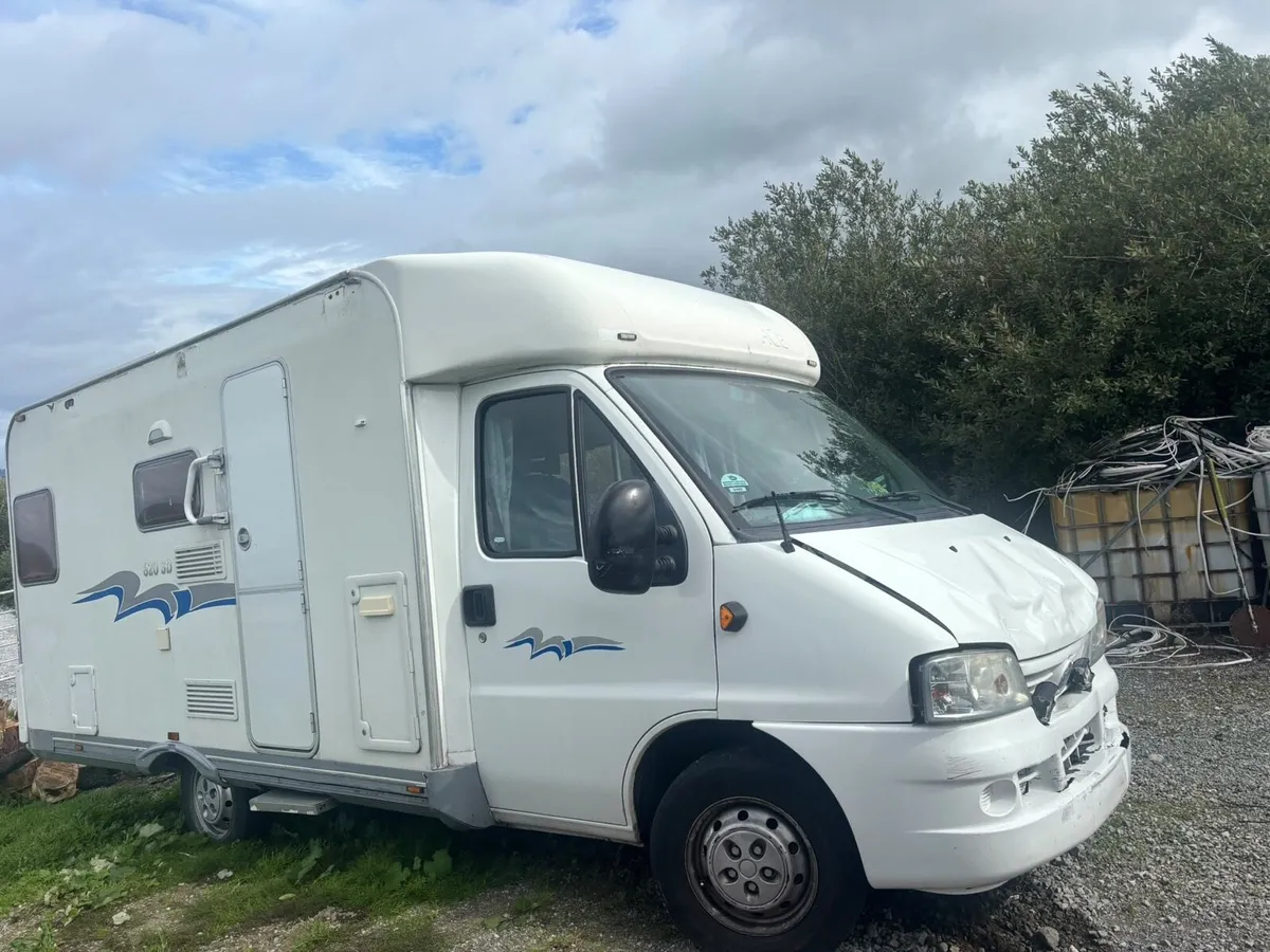 Camper - Image 4