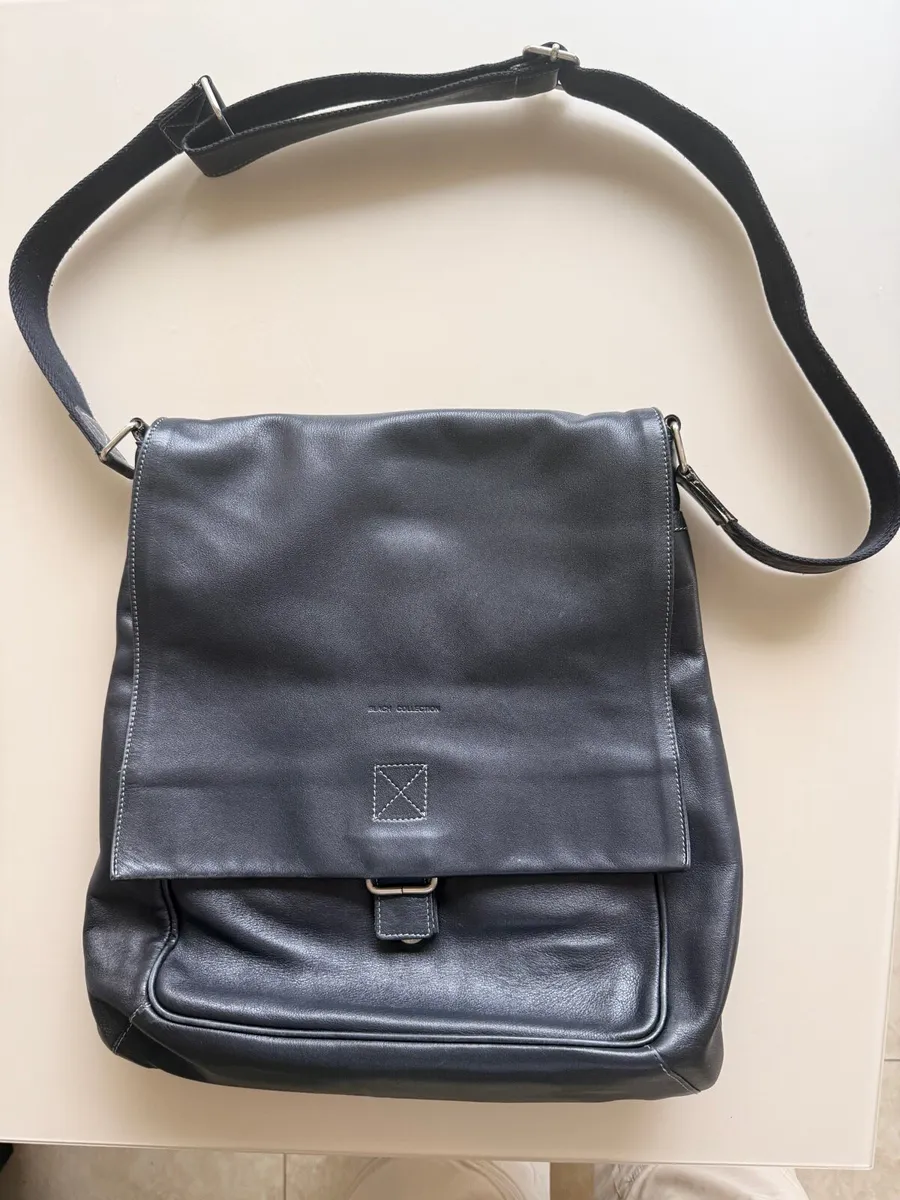 Mens Real Leather Messenger Bag - Image 1