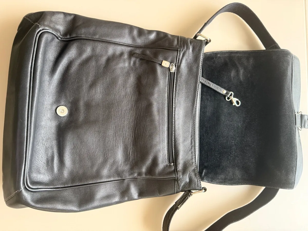 Mens Real Leather Messenger Bag - Image 2