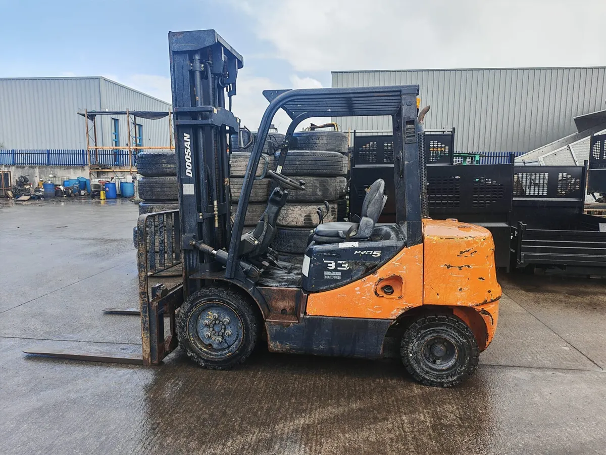 For Sale: 3.5 Ton Doosan Diesel Forklift - Image 4