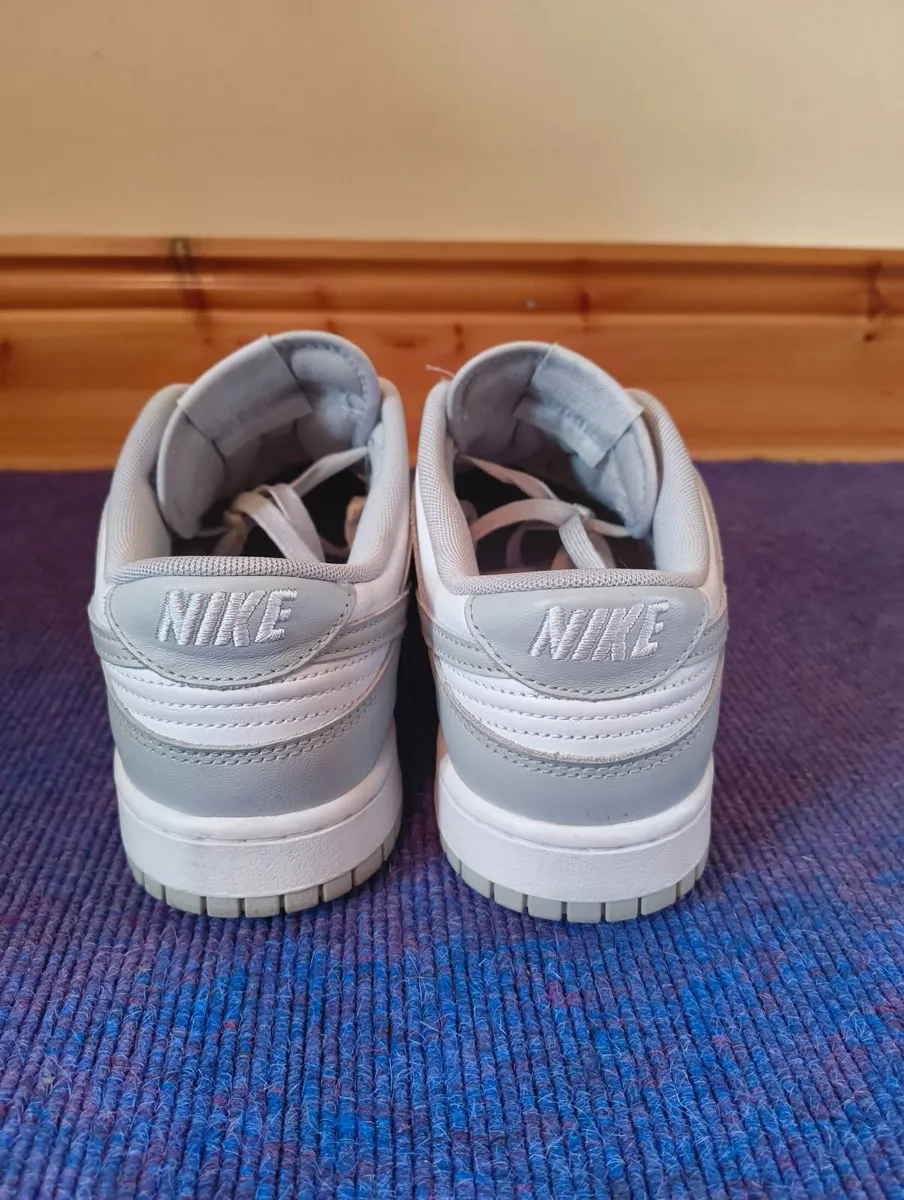 Nike Dunk Low  size 10.5 - Image 4