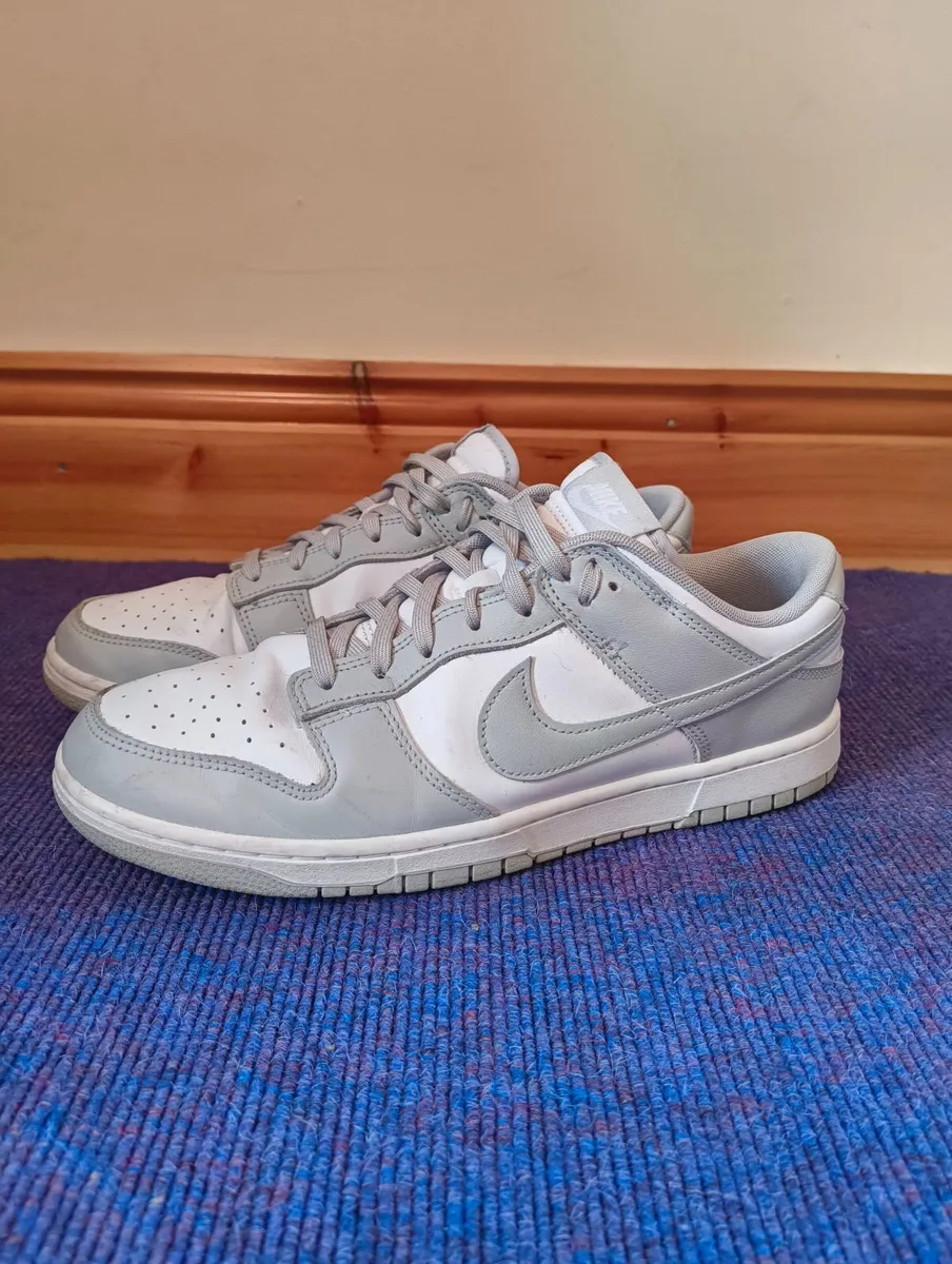 Nike Dunk Low  size 10.5 - Image 1