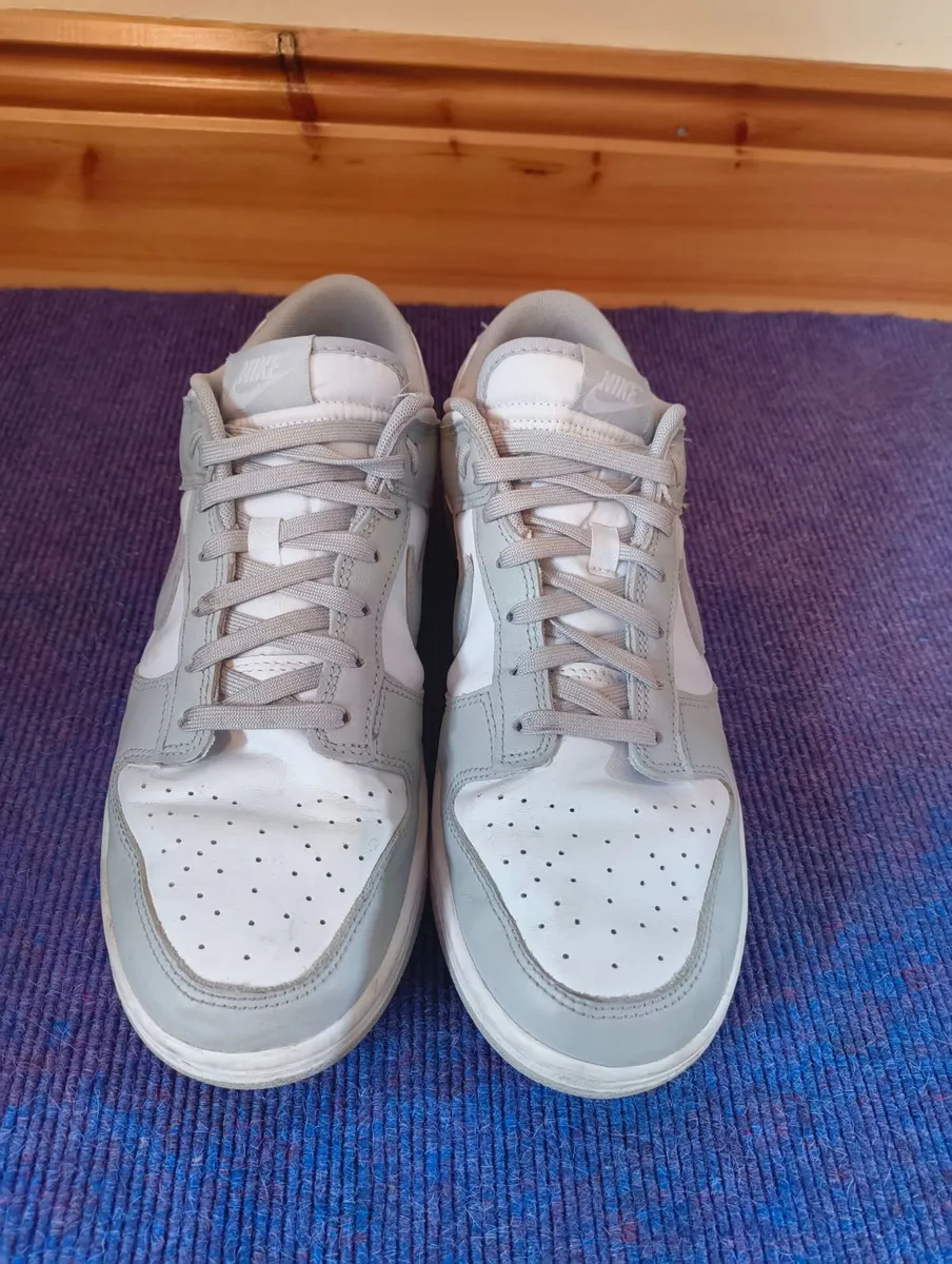 Nike Dunk Low  size 10.5 - Image 2