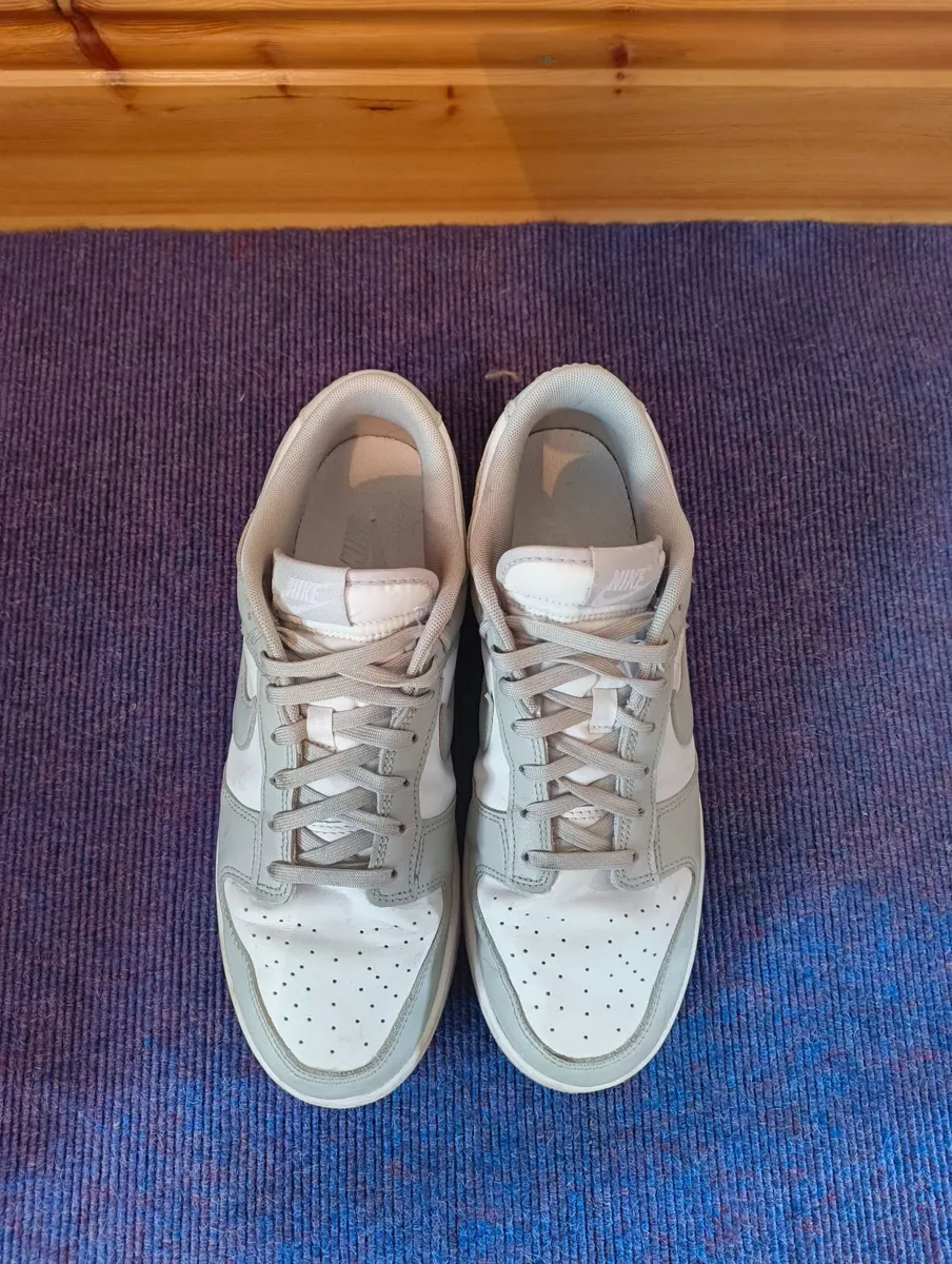 Nike Dunk Low  size 10.5 - Image 3