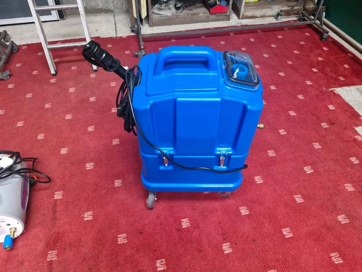 Carpet cleaning machine - Image 2