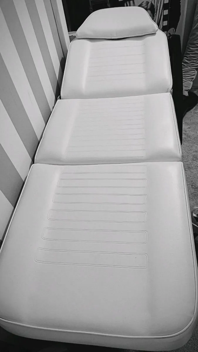 Hydraulic Beauty bed - Image 3
