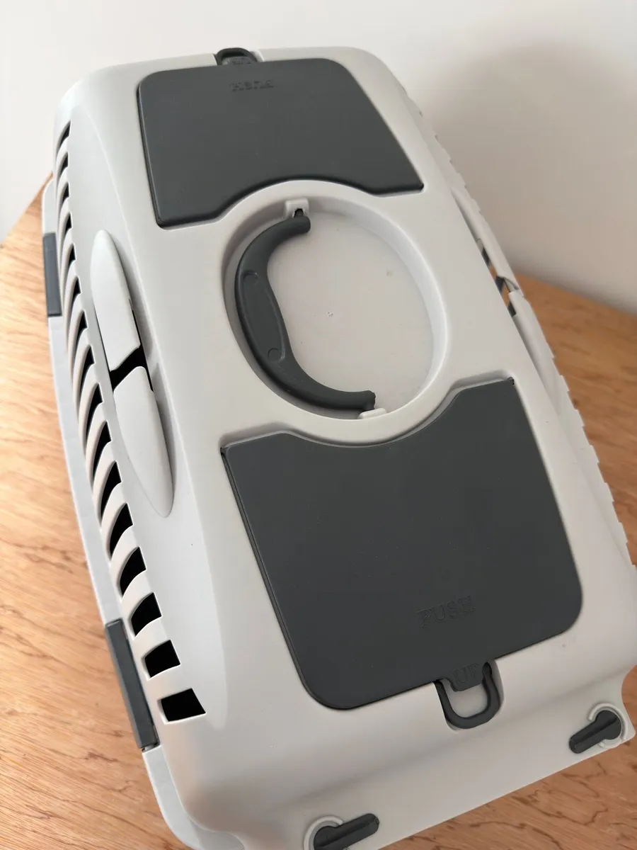 Trixie Pet Carrier / Transport Box - Image 2
